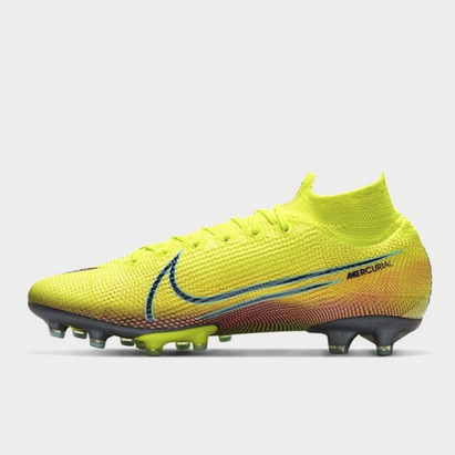 astro boots nike